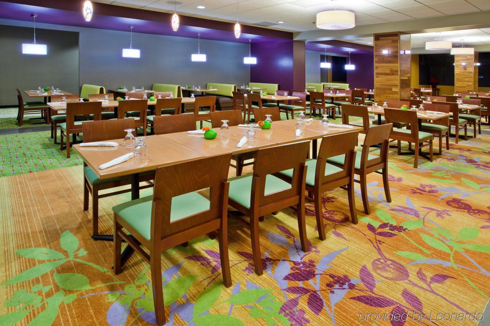 Hotel Doubletree By Hilton Atlanta Perimeter Dunwoody Restaurant photo